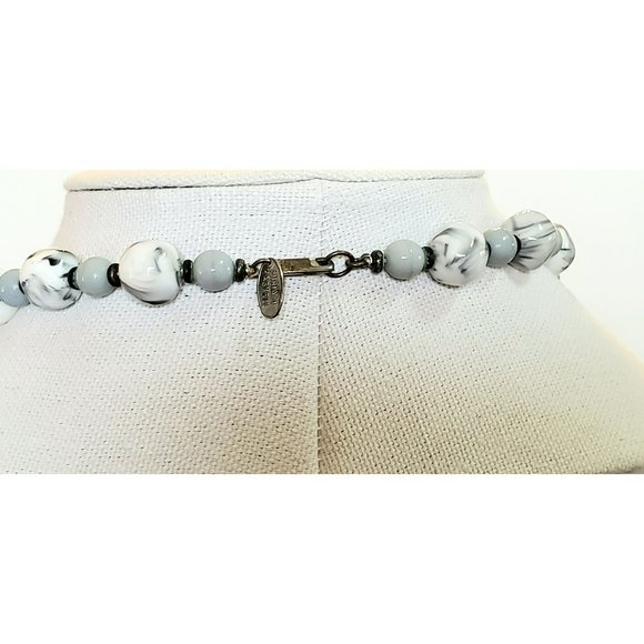 Vintage Miriam Haskell Couture Designer Black and White Marble Swirl Beaded Neck - Picture 9 of 13